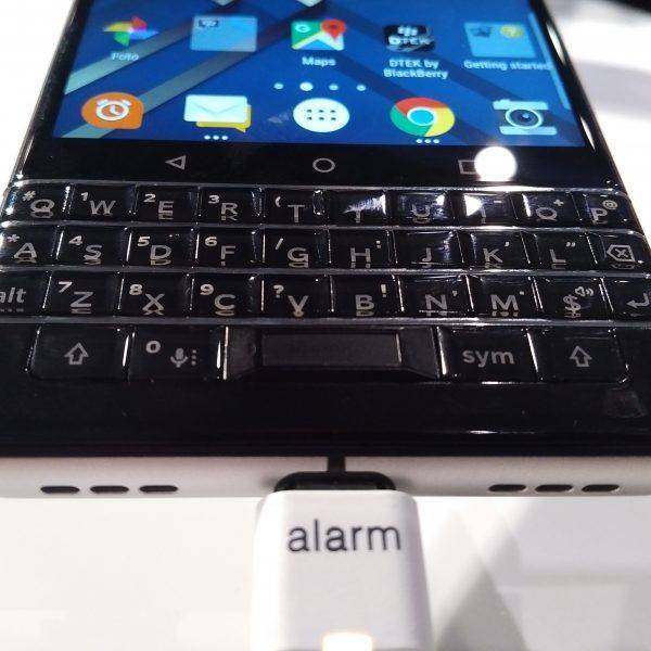 BlackBerry KEYone keyboard