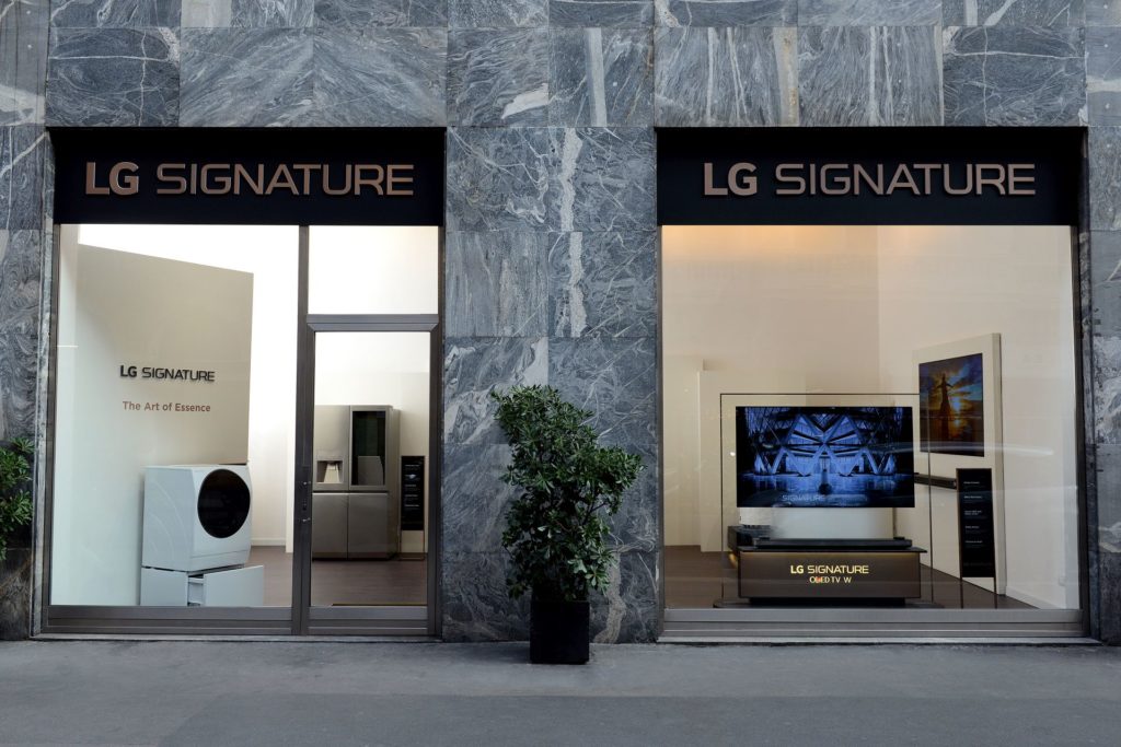 LG SIGNATURE