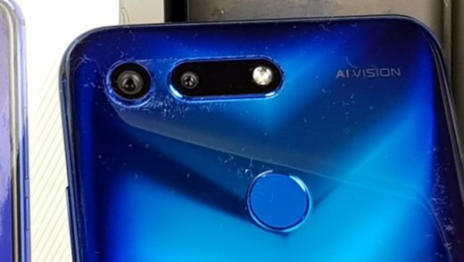 HONOR View 20